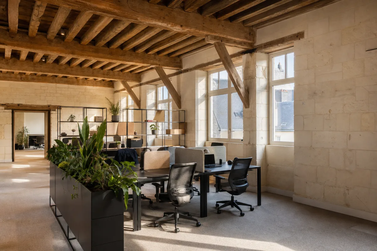 Espace coworking Angers : quartiers, tarifs et profils